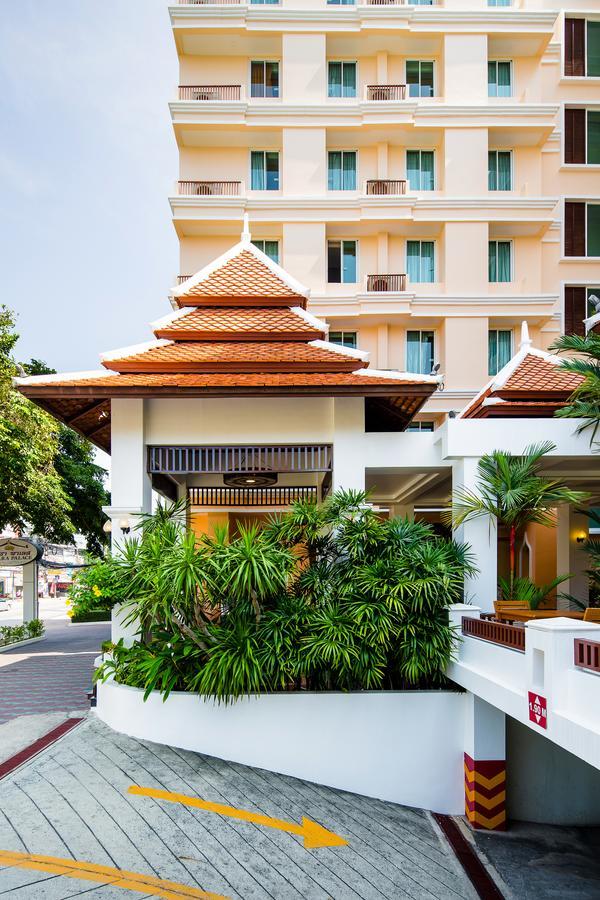 Aiyara Palace Hotel Pattaya Exterior foto