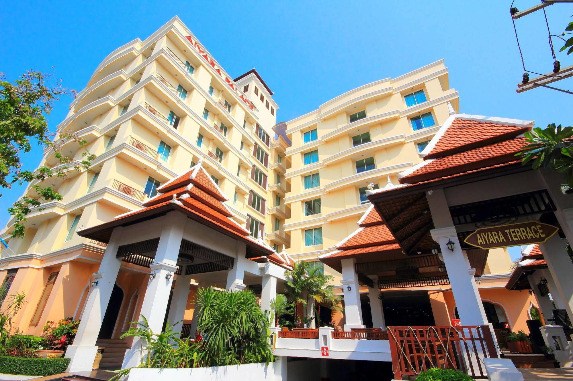 Aiyara Palace Hotel Pattaya Exterior foto